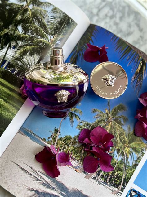 versace cadres pour les femmes|Versace pour femme .